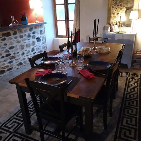 La Petite Salamandre Bleue La Croisille-sur-Briance Εξωτερικό φωτογραφία